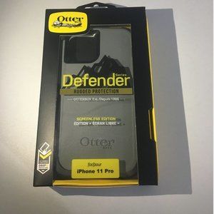 OTTERBOX Defender Series Case With Belt Clip For iPhone 11Pro